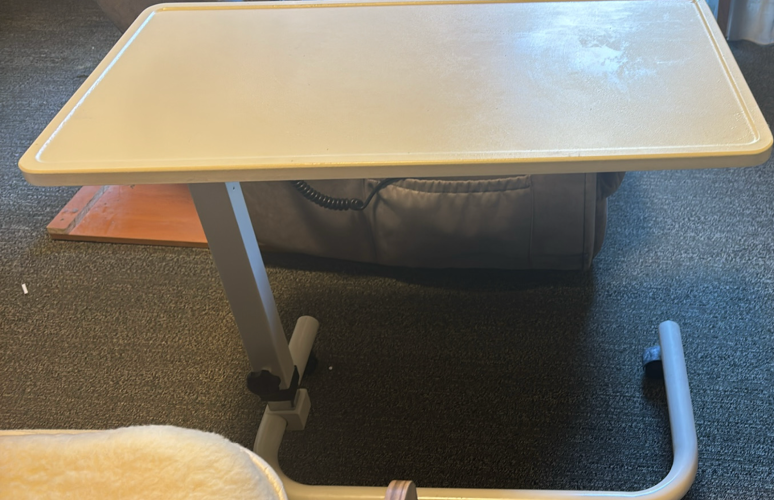 Overbed/chair Table
